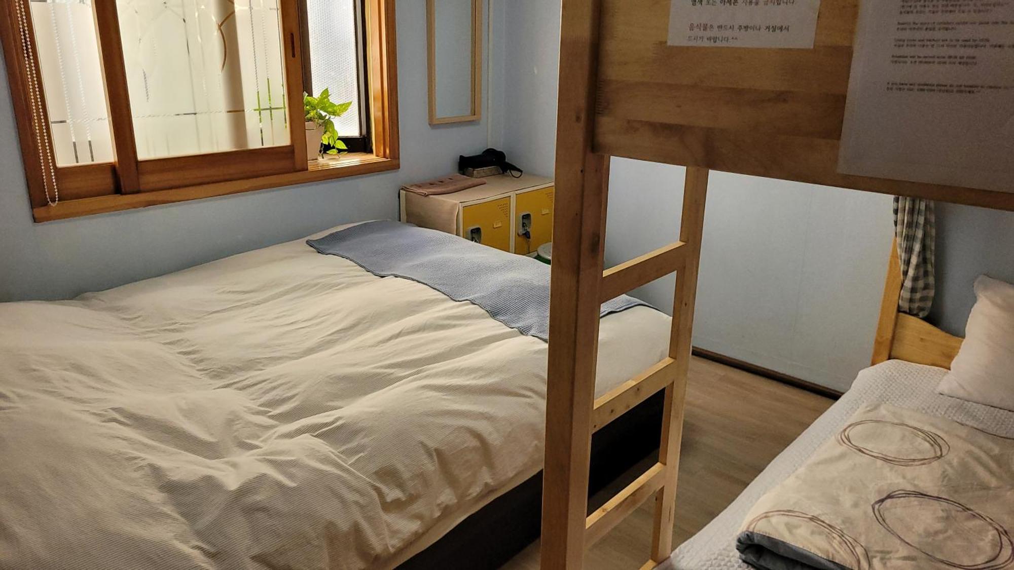 Tongyeong Episode Guesthouse Bilik gambar